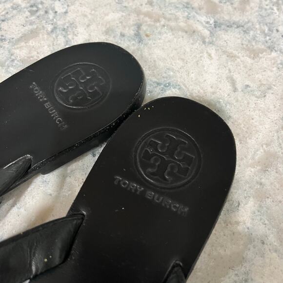 Tory Burch Women's 9M Black Leather Thong Sandal With Logo Stud Detail - Picture 4 of 6